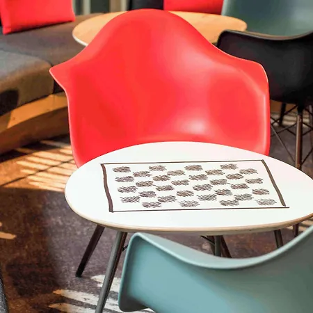 Ibis Centre Hotel 3*