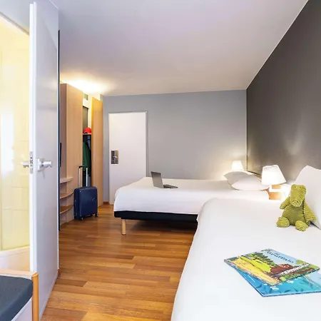 Ibis Centre 3*