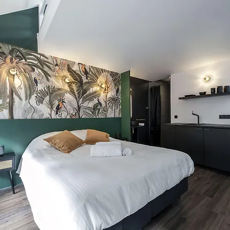 Bed & Breakfast Secret Walls Brussels