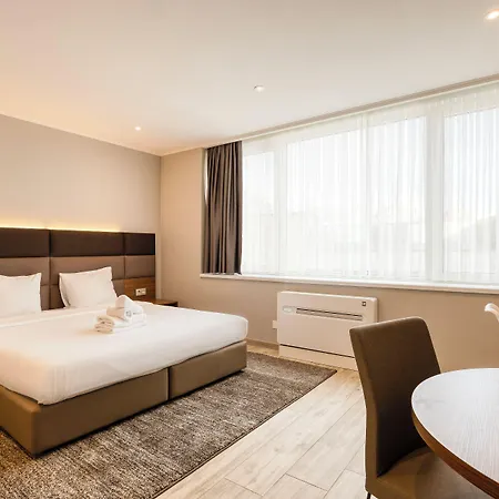 Smartflats - Midi 33 Apartment Brussels