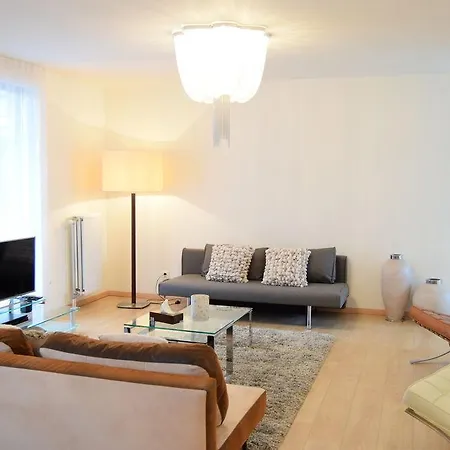 Nancy Apartment *