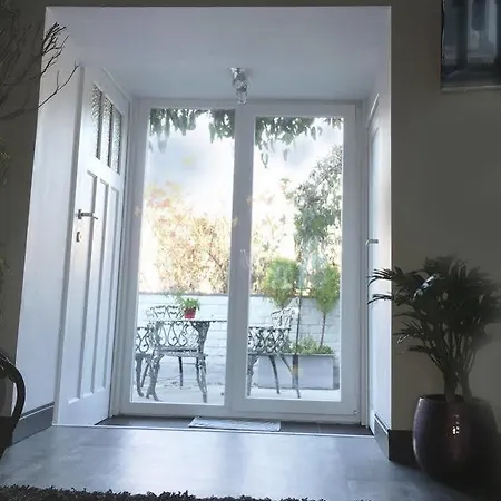 Bed & Breakfast D&f *