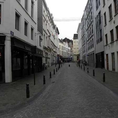 City Center Brasseurs Aparthotel 3*