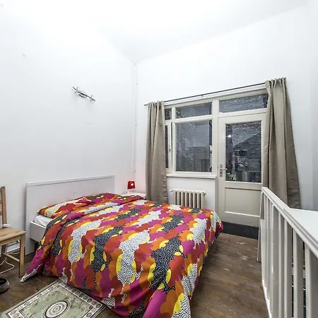 Rentbynight 3* Brussels
