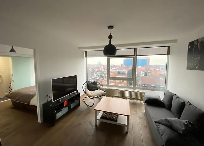 Brussels By Night Panoramic Studio Apartment For 2