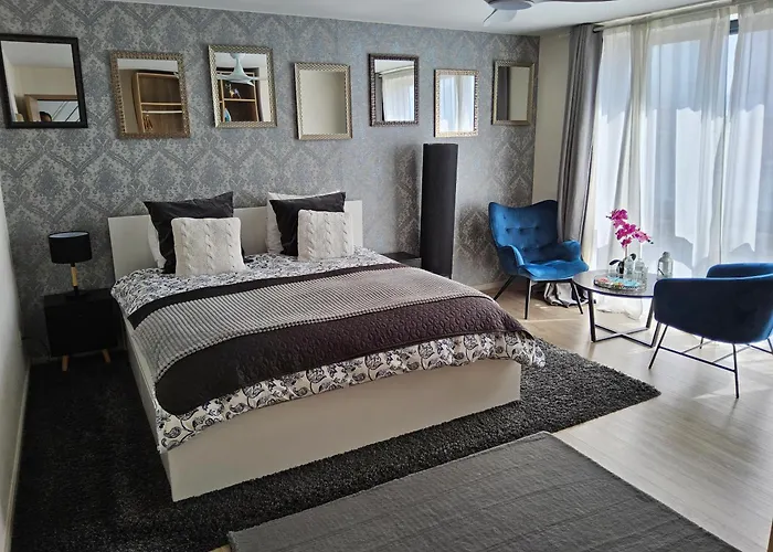 Chambre Deluxe Au 2Eme Etage, Chambre Double Au 4Eme Etage Not A Hotel