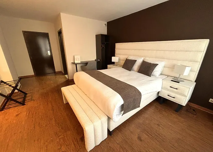 Escale Hotel