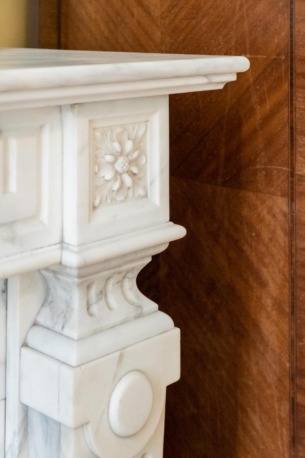 Felix Delhasse Apartment