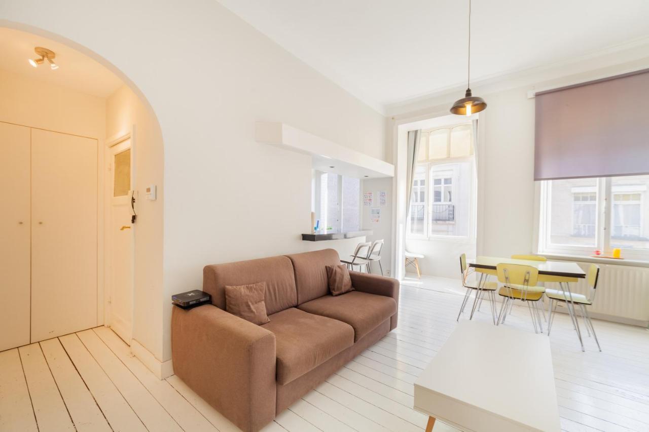 Felix Delhasse Apartment