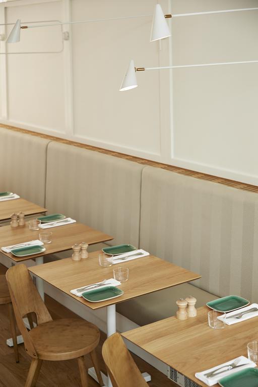 Khách sạn Des Galeries 4*
