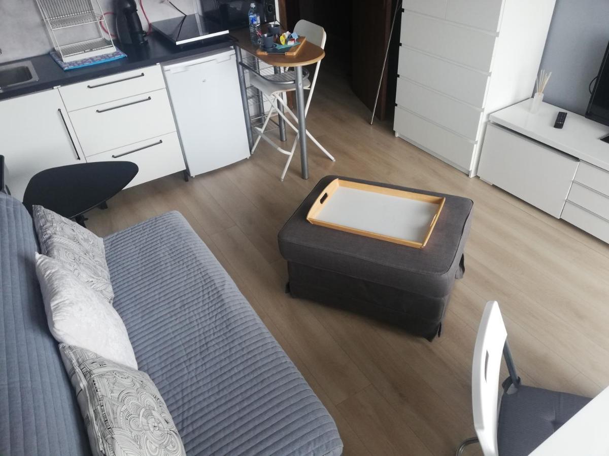 Studio Equipe, Salle De Bain Privee, Proche Centre Ville * Brussels