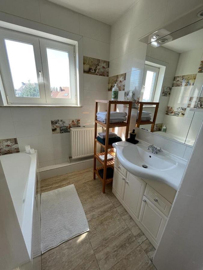 Dans Un Beau Quartier A Anderlecht Apartment *