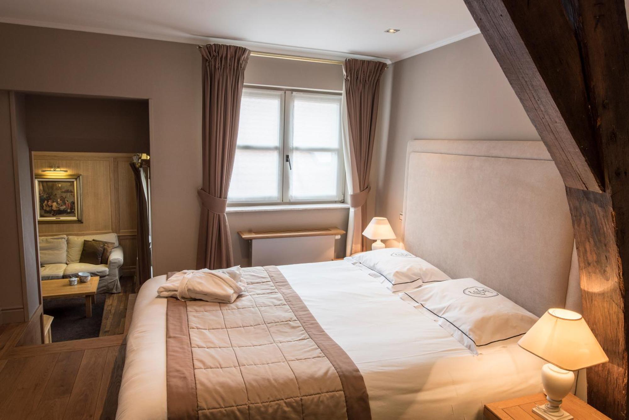 Hotel Le Dixseptieme 4*