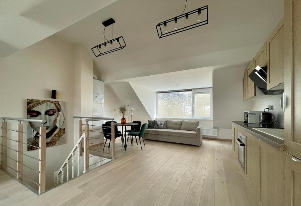 Charming Duplex On The Canal Apartment Brussels
