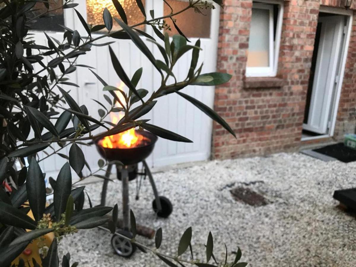 Holiday home Charming 2-bedroom & Garden