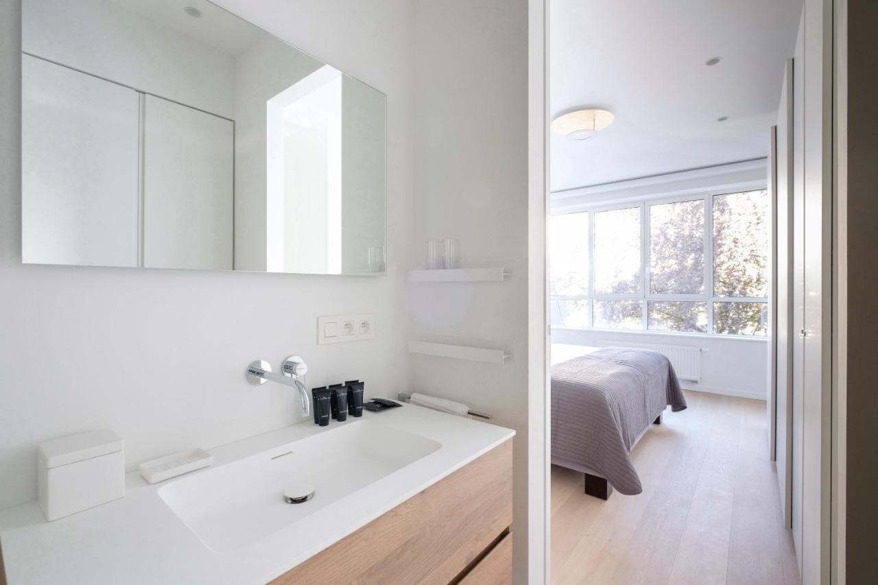 Apartment 1 Bedroom With Balcony Avenue Louise Brussels