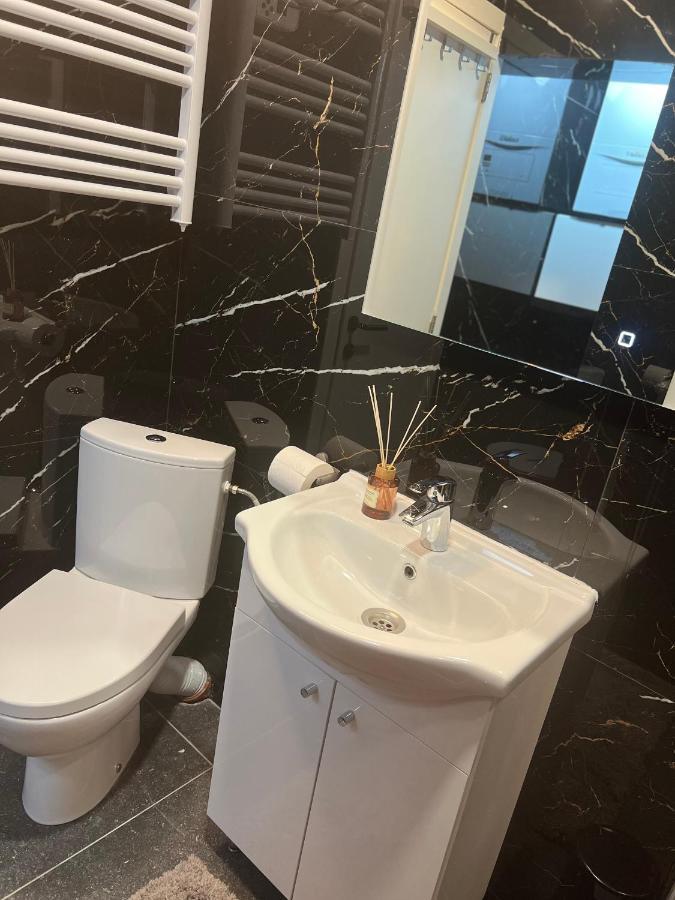 Apartment Exclusive Two-level With Private Terrace On The Canal Brussels