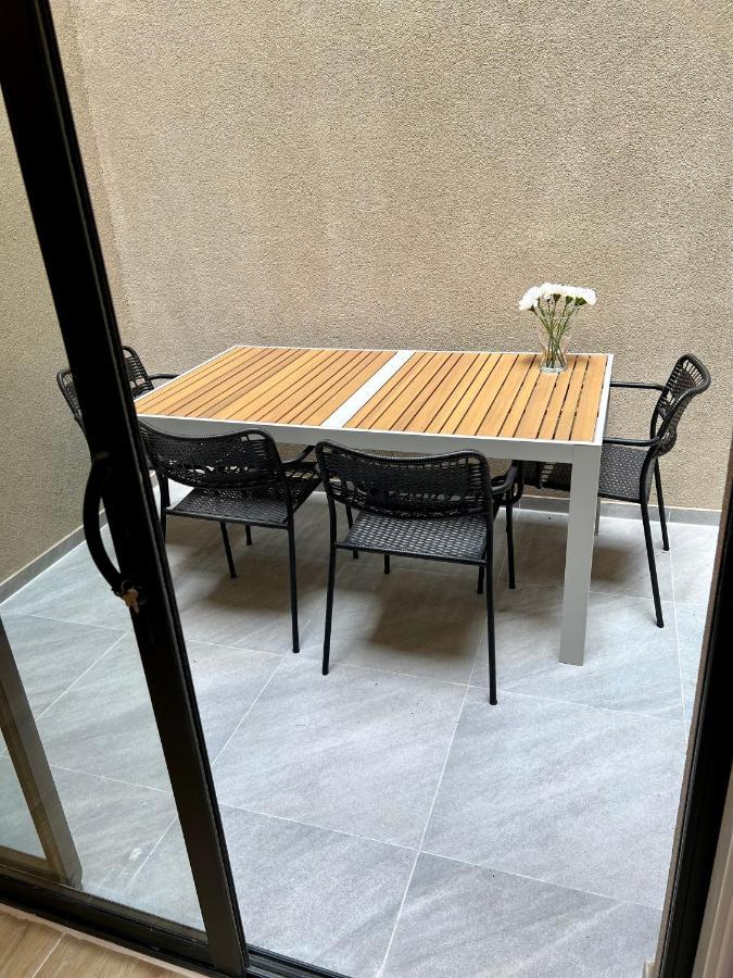 Exclusive Two-level With Private Terrace On The Canal Apartment Brussels