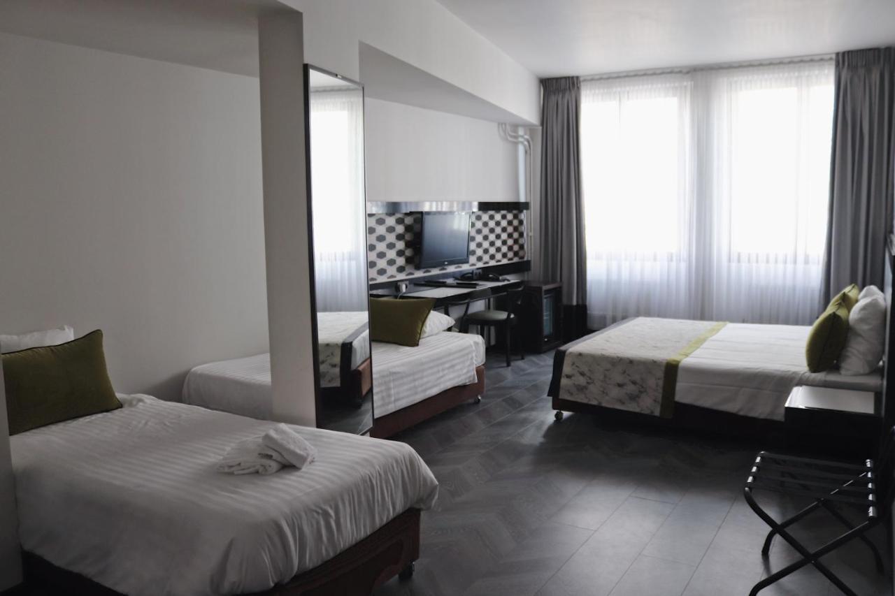 Khách sạn Floris Arlequin Grand-place 3*