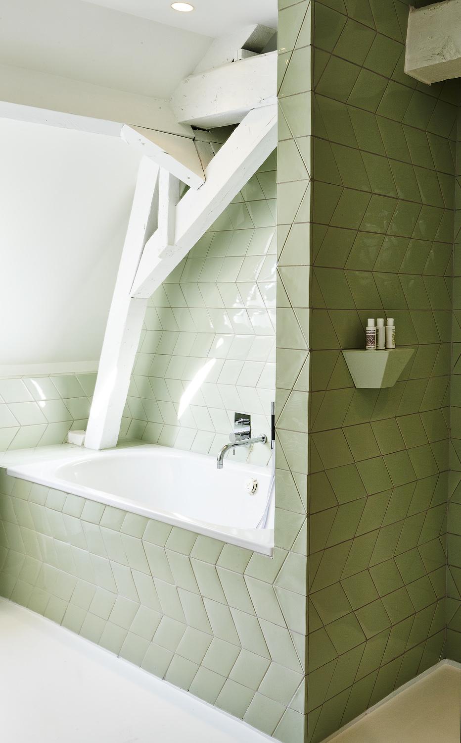 Des Galeries Khách sạn 4*