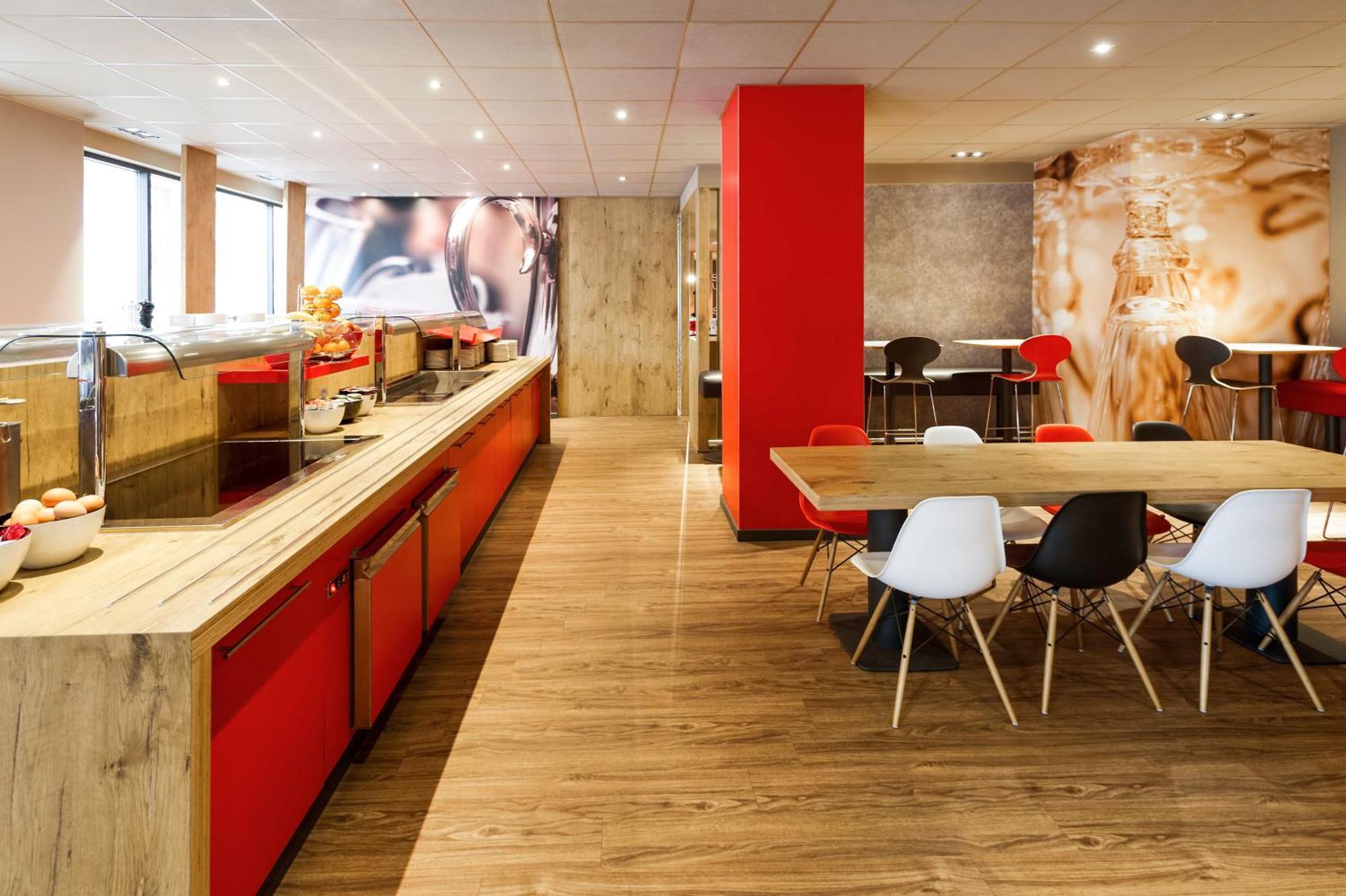 Hotel Ibis Centre 3*