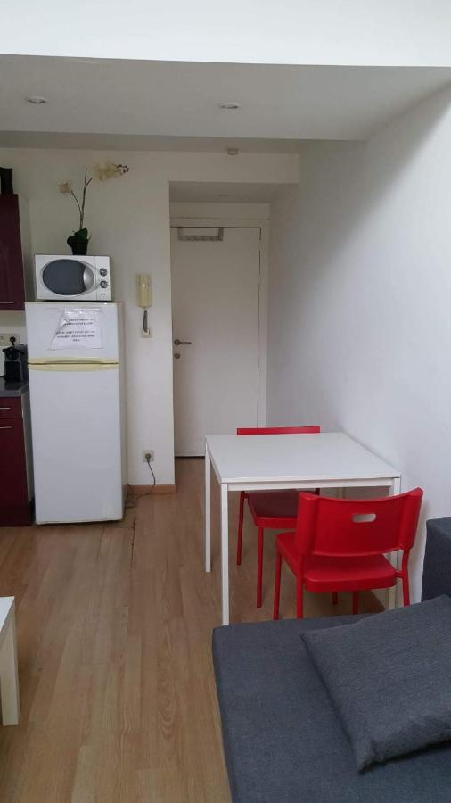 Duplex Sleeps 4 Apartment