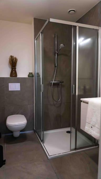 Luxury Luminous 2bedroom Center Of