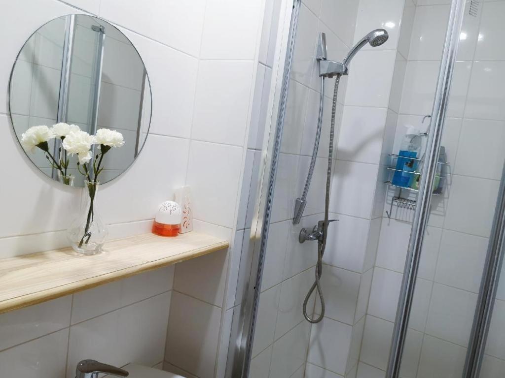 Homestay Cozy With Share The Bathroom And Kitchen *