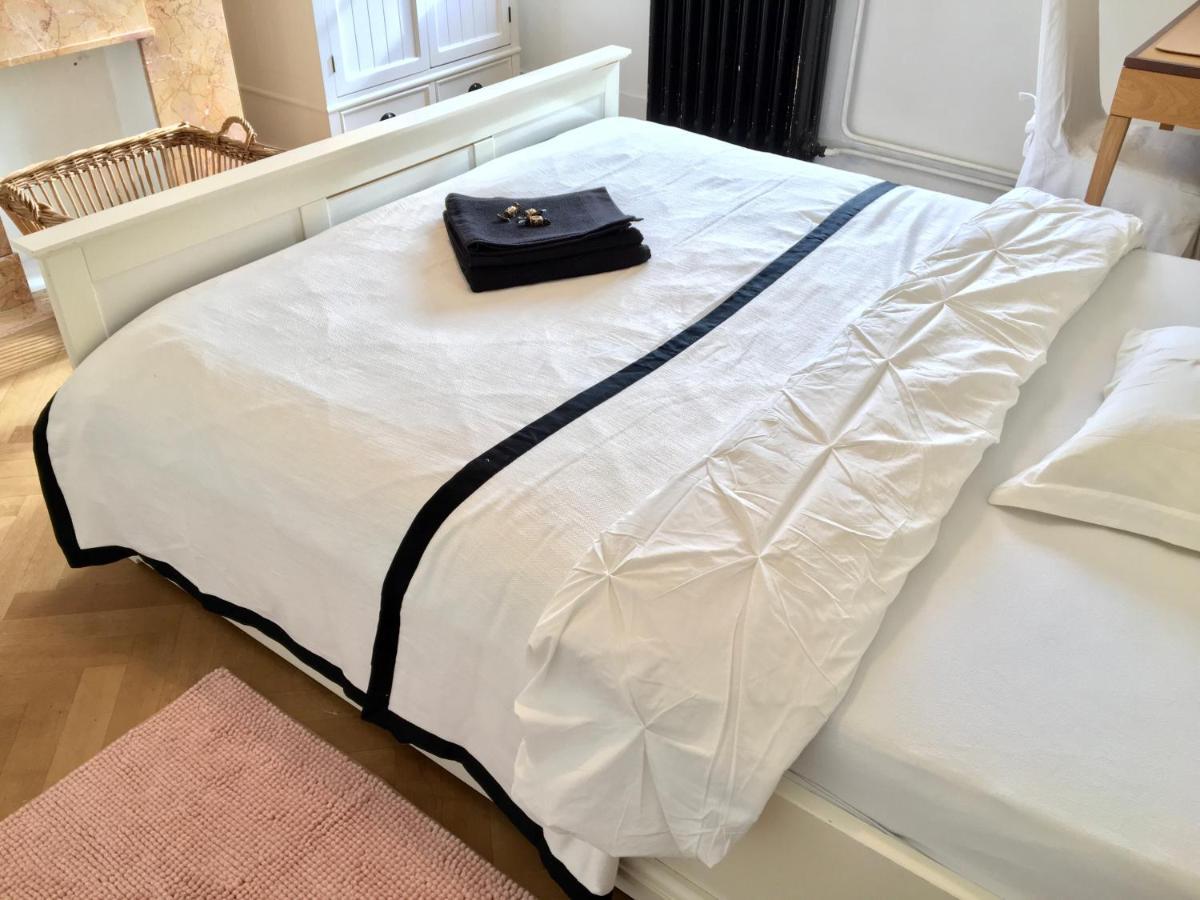 Calm, & Birdsong Homestay