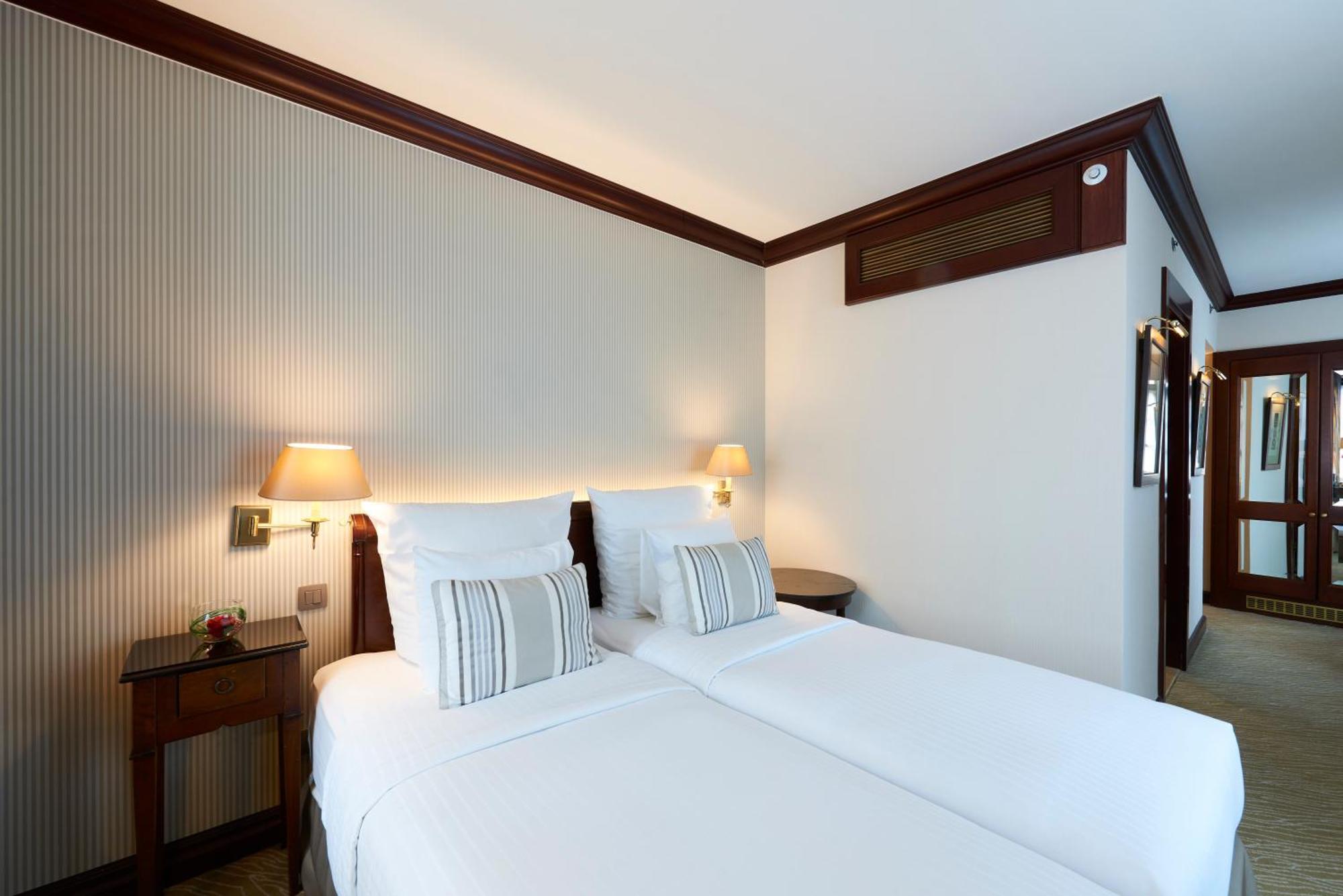 Warwick Grand-place Hotel