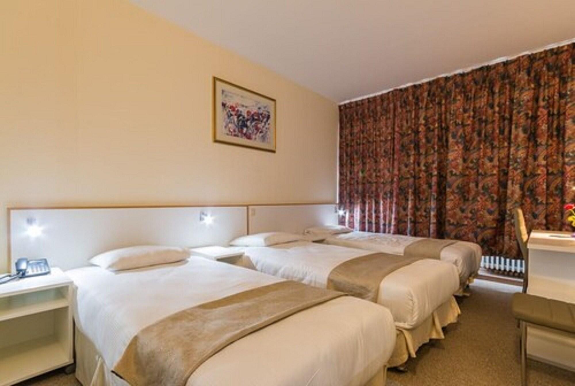 Slina Brussels 3*