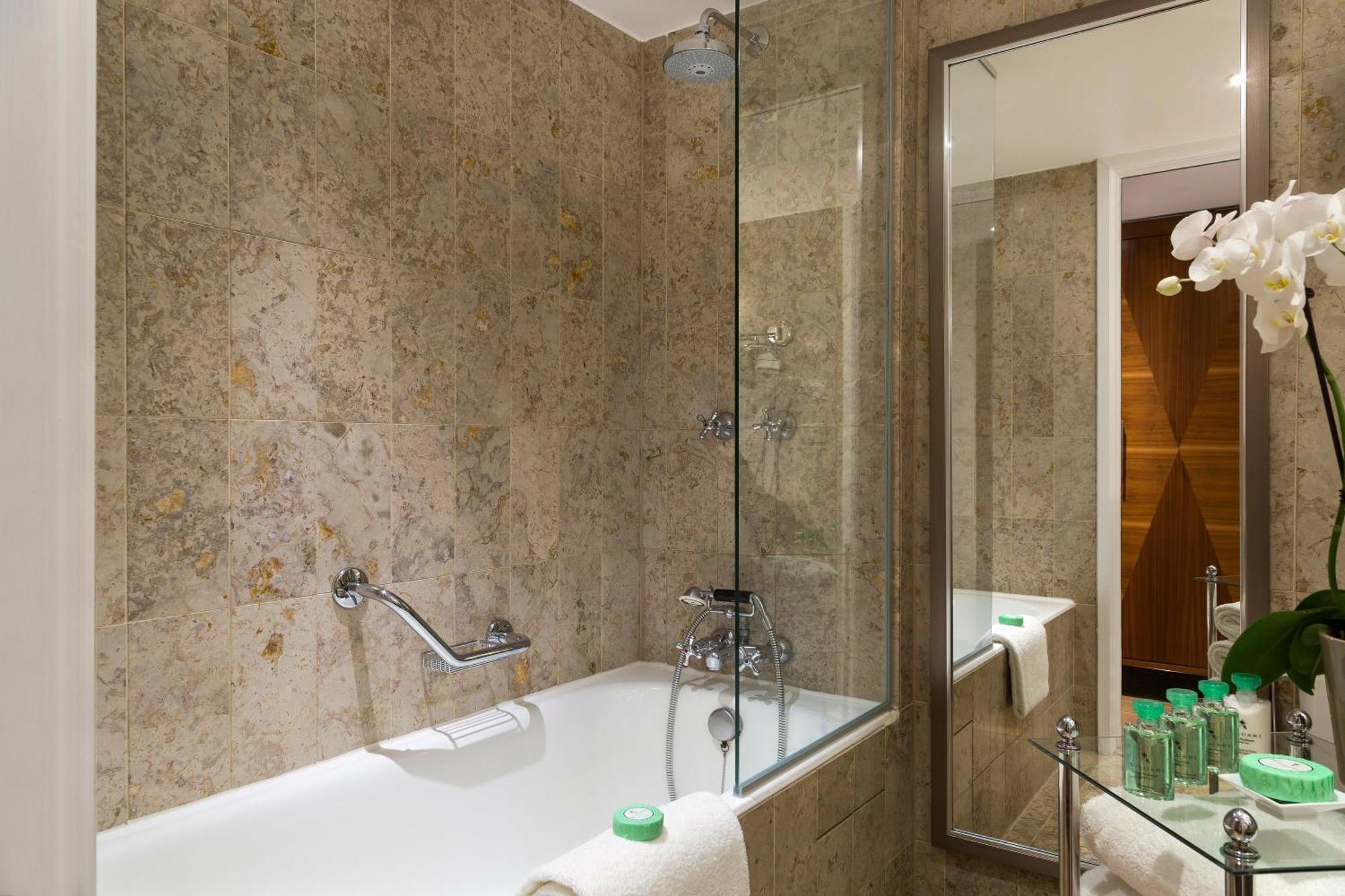 Warwick Grand-place Brussels