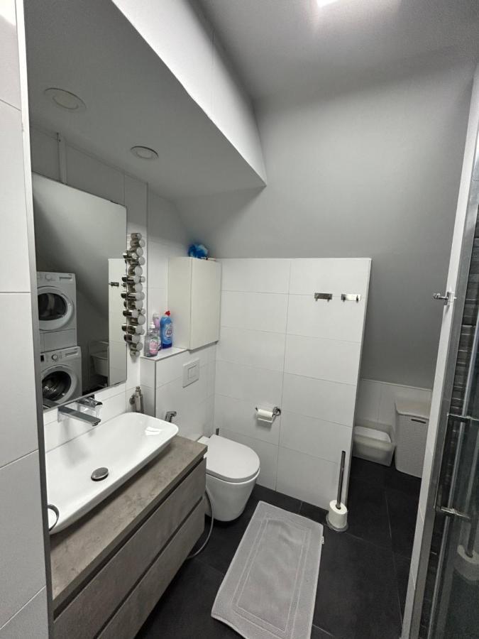 Un Duplex Chic Pour Une Experience Unique A Cote De La Basilique Brussels