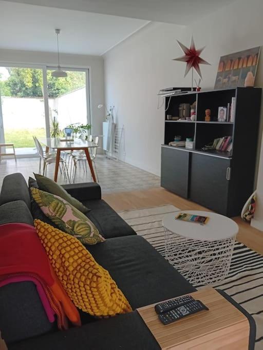 Spacieux 1 Double & Jardin Căn hộ Brussels