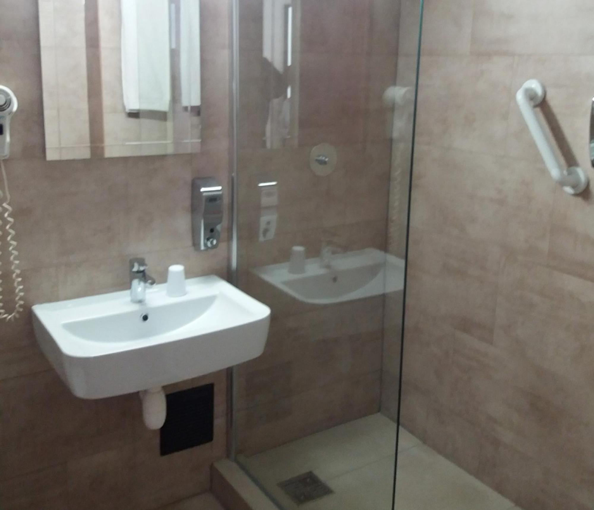 Slina Brussels Hotel Sint-Jans-Molenbeek