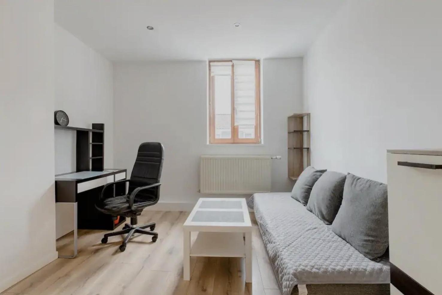 Căn hộ Beautiful Fully Renovated *