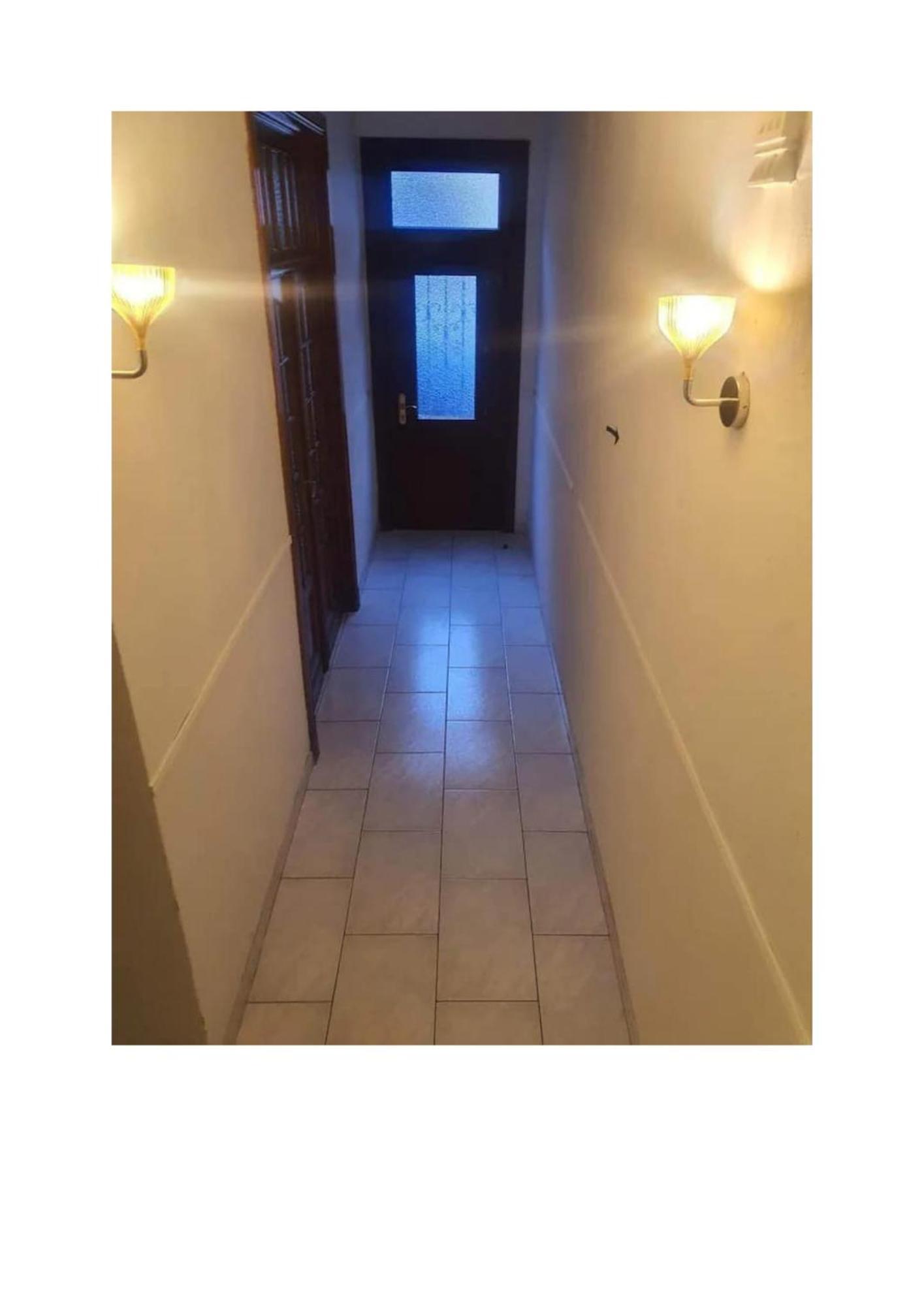 Căn hộ Beautiful Fully Renovated
