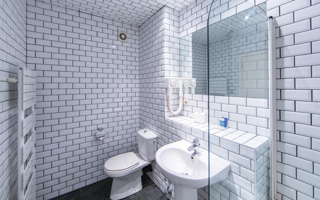 Azimut Flathotel Aparthotel