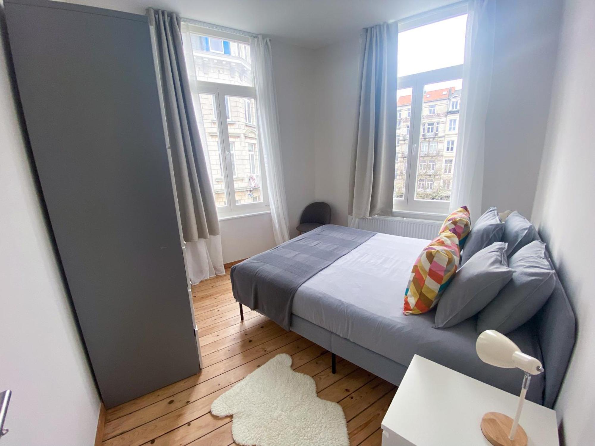 Apartment New Cozy In Porte De Hal Brussels