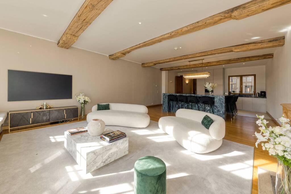 Unique Flat On The Grand Place * Brussels