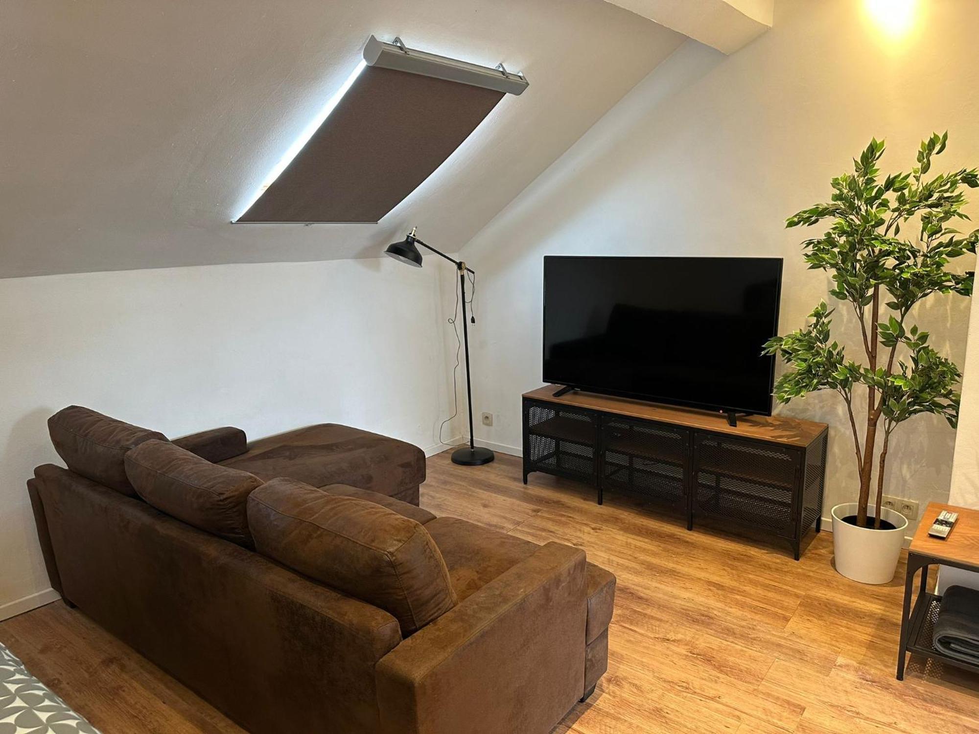 Apartment Immeuble Au Coeur De : Vivez L'experience Unique De La Rue Verbist