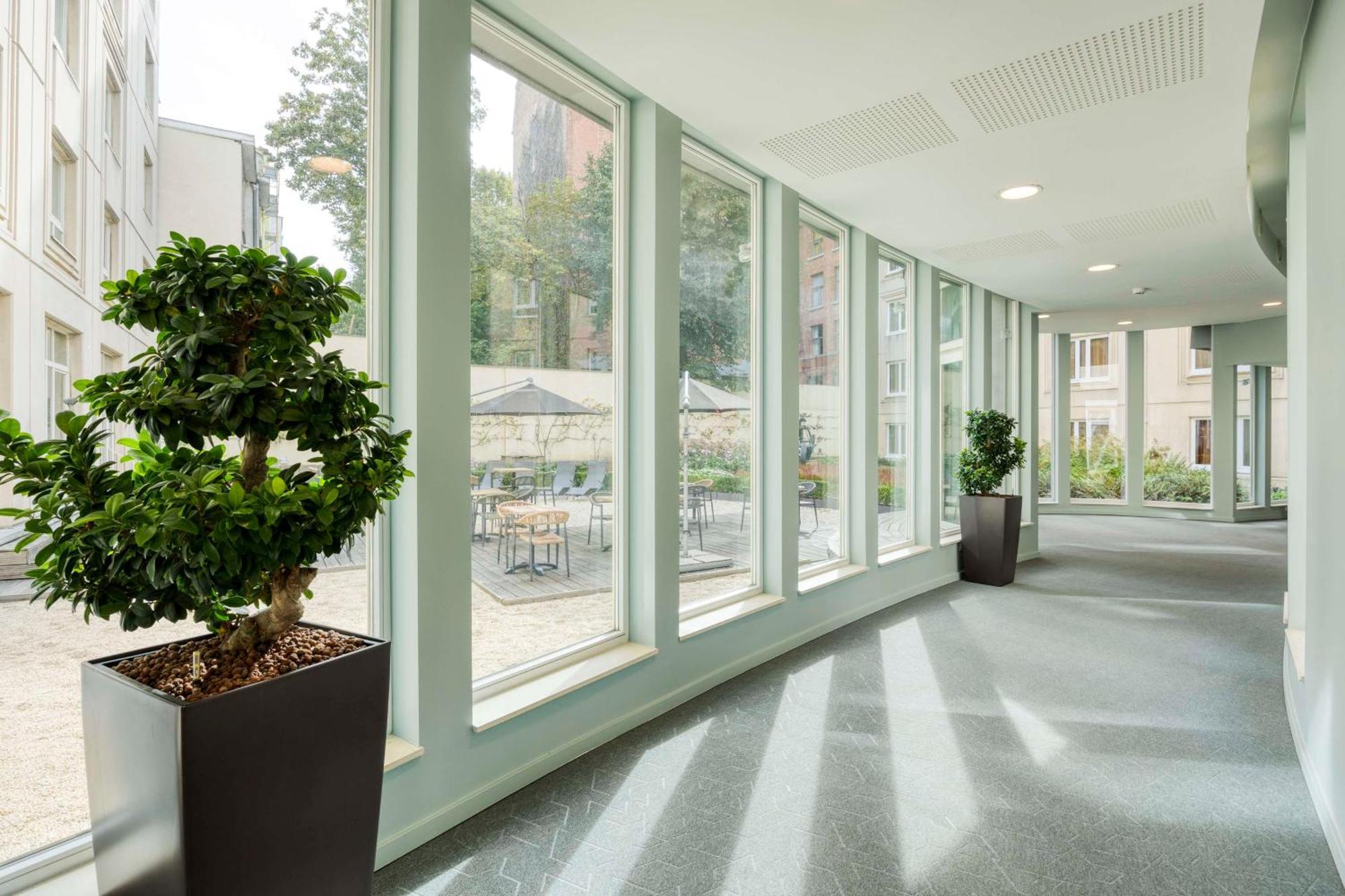 Hilton Garden Brussels Centre Hotel 4*