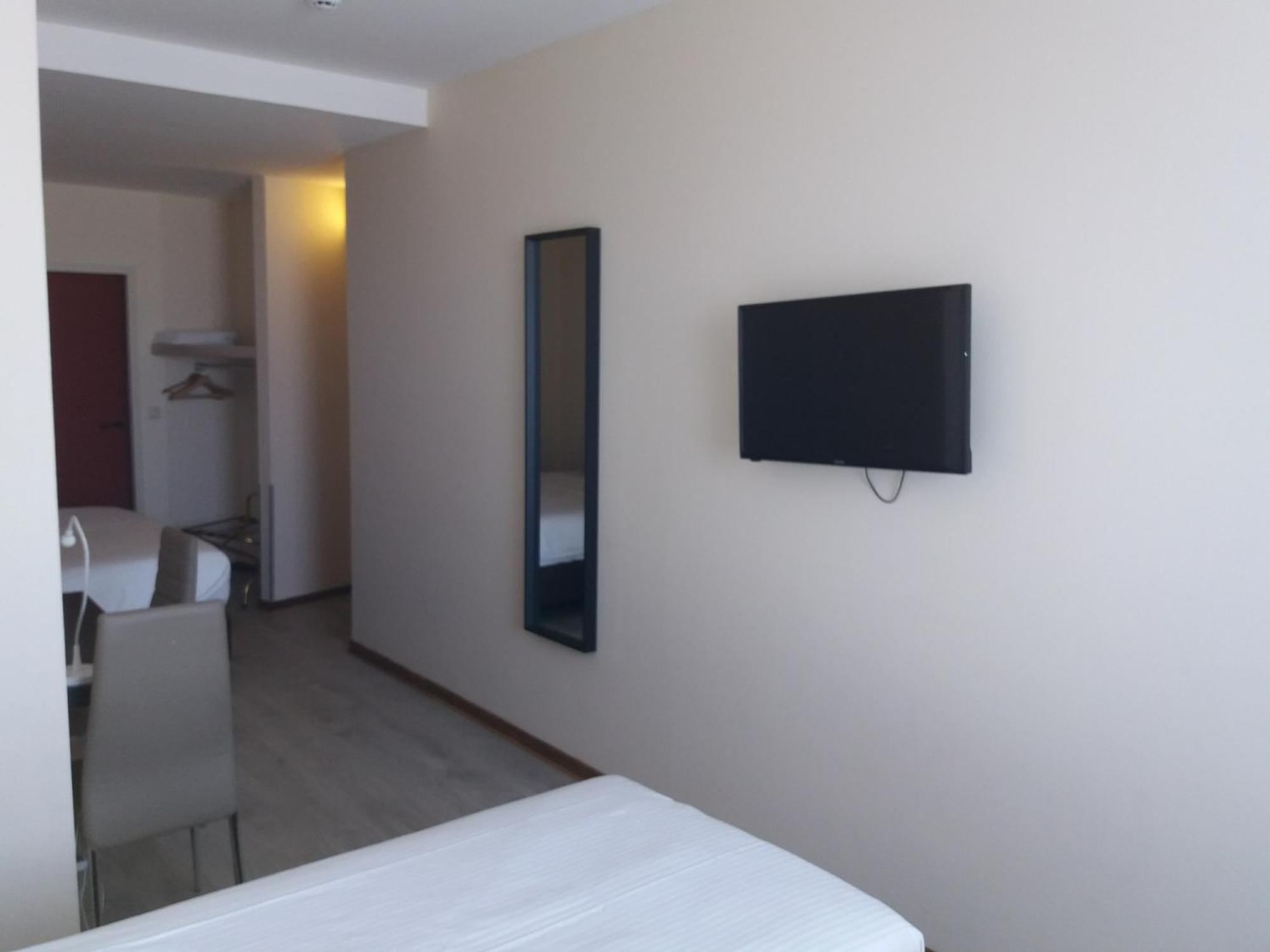 Slina Brussels