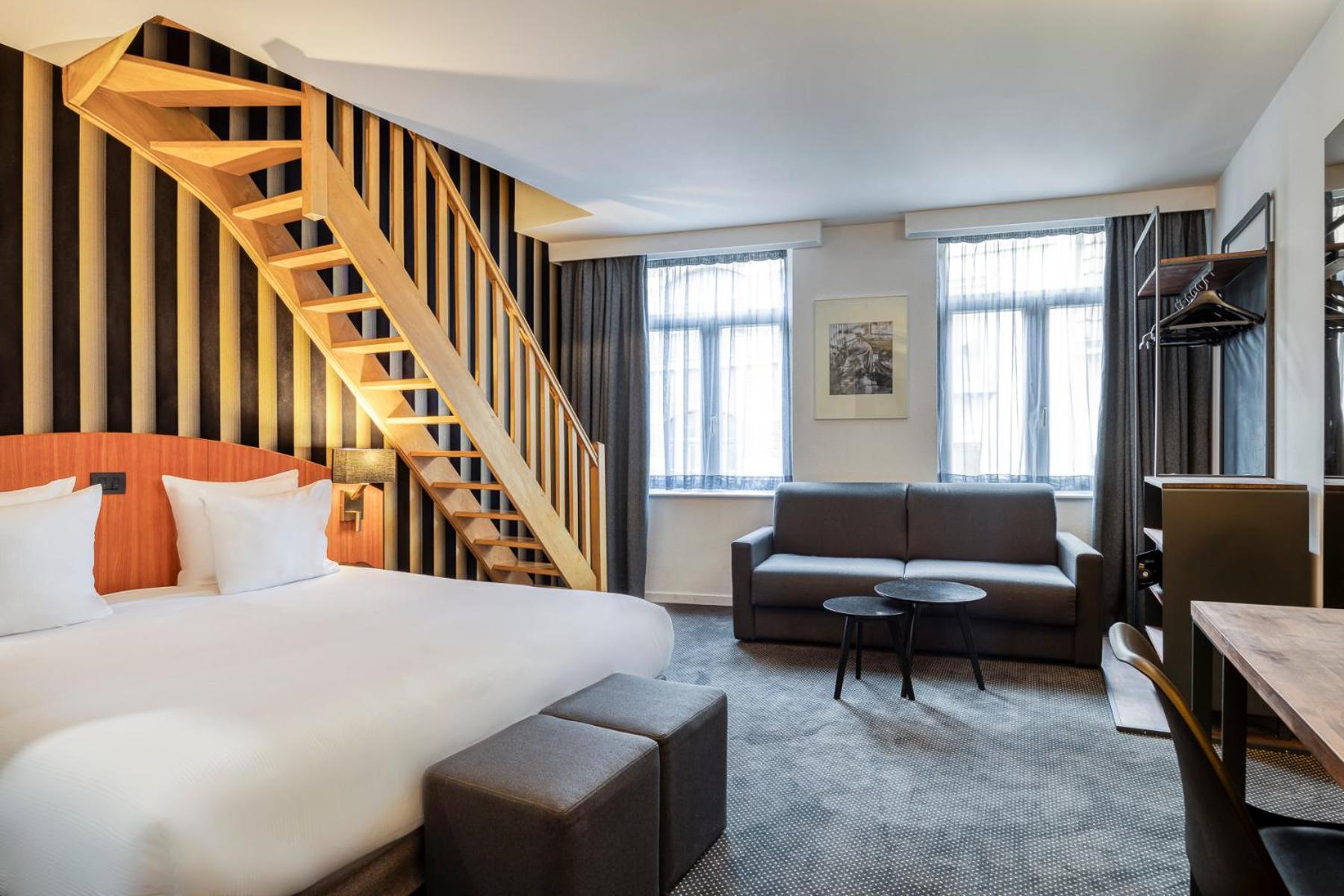 Hotel Aris Grand Place 3*