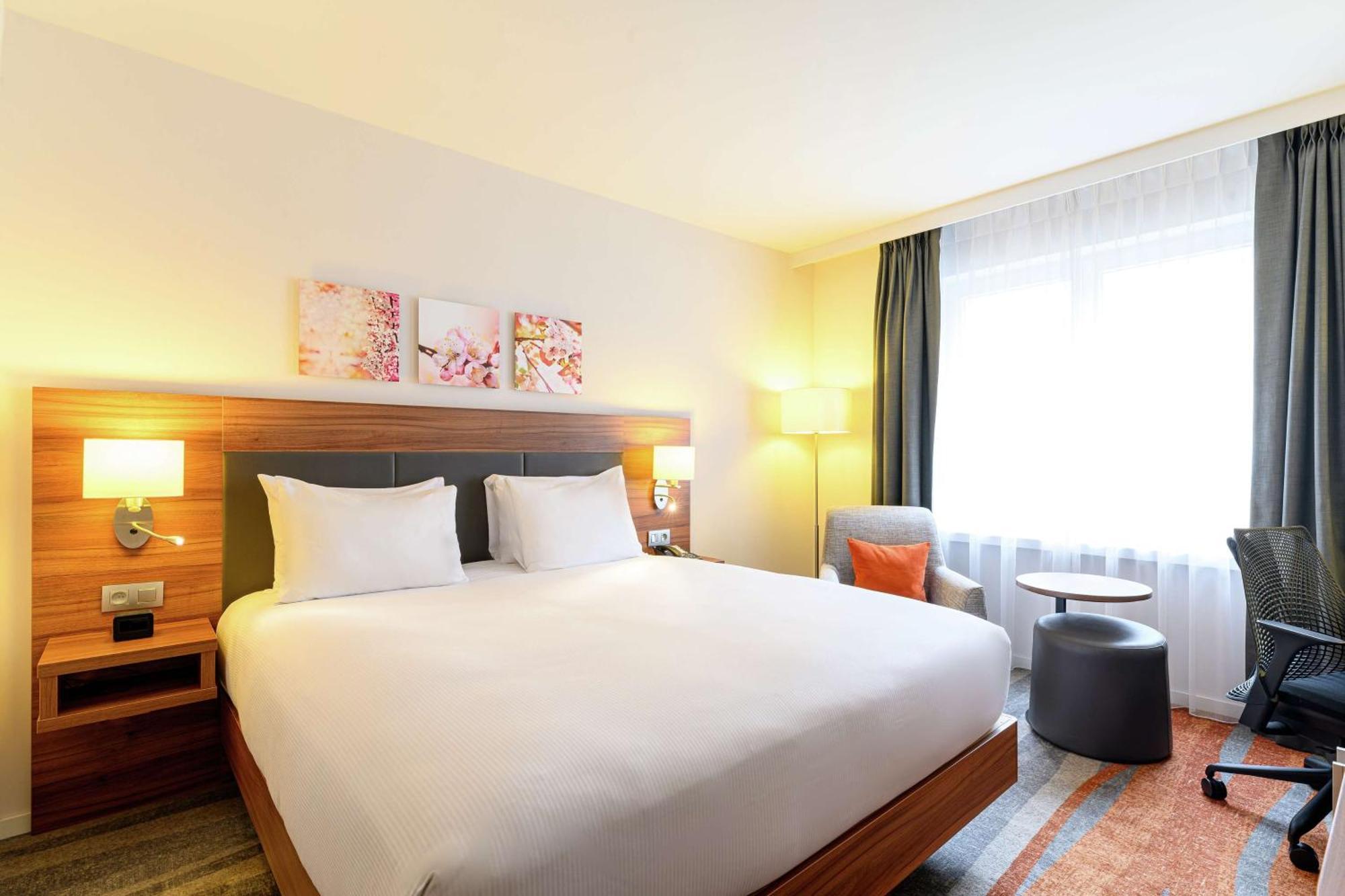 Hilton Garden Brussels Centre 4* Saint-Gilles