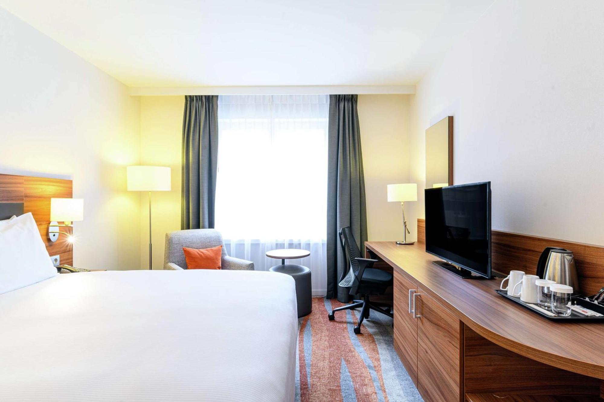 Hotel Hilton Garden Brussels Centre 4*