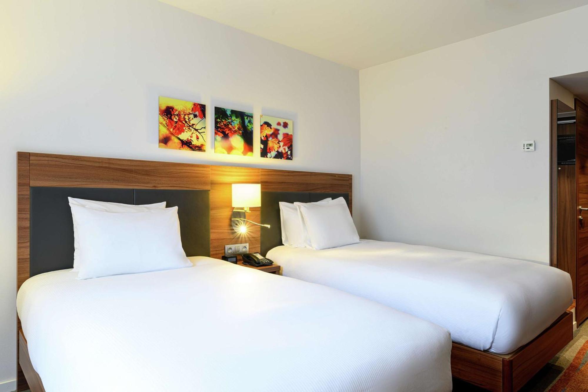 Hilton Garden Brussels Centre Hotel 4*