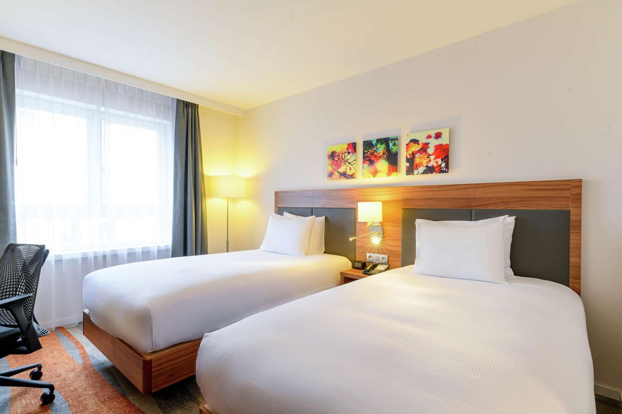 Hotel Hilton Garden Brussels Centre 4*