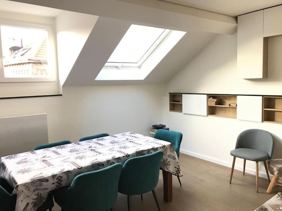 Duplex Avec Terrasse Quartier Europeen *