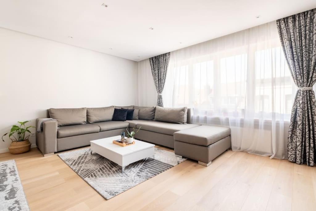 European Heart 2-bedroom Flat. *